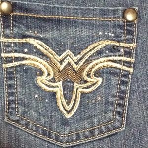 Wrangler Premium Patch Jeans 💕